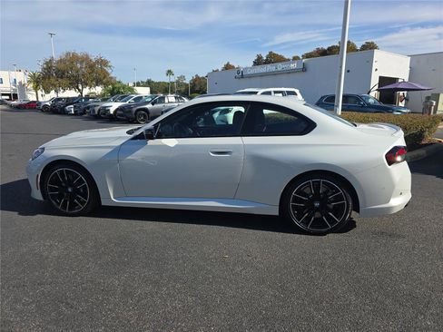 Used 2025 BMW M240i Coupe image 5