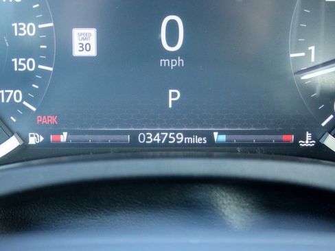 Used 2020 Jaguar XE S image 29