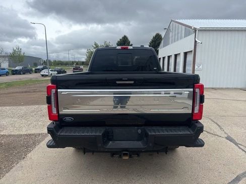 Used 2023 Ford F250 Platinum AWD/4WD image 6