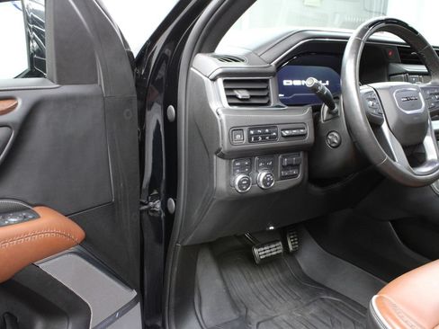 Used 2023 GMC Yukon Denali Ultimate AWD/4WD image 61