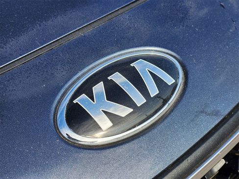 Used 2018 Kia Sportage LX image 8