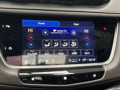 Used 2021 Cadillac XT5 Premium Luxury w/ LPO, Floor Liner Package image 20