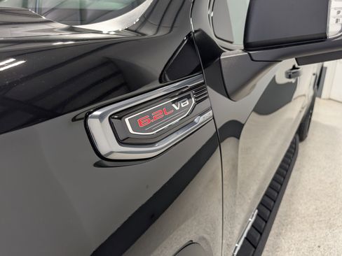 Used 2025 GMC Sierra 1500 AT4 w/ AT4 Premium Package image 9