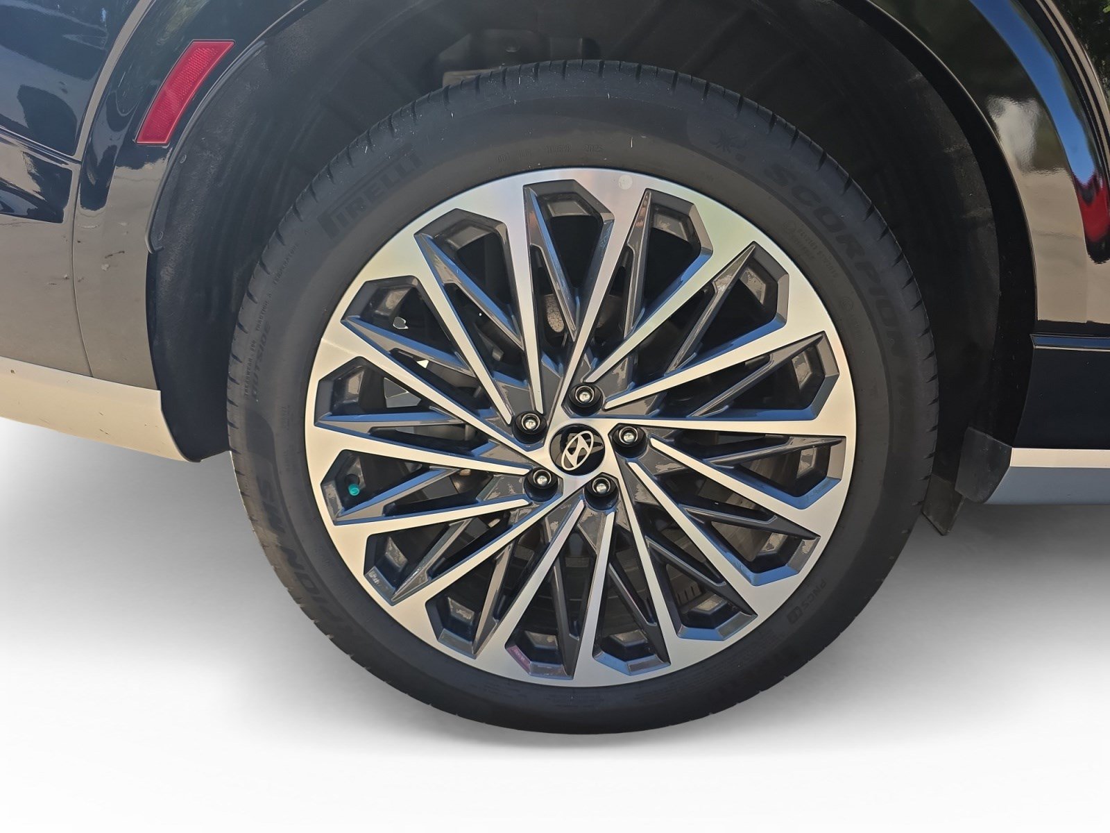 Used 2026 Hyundai Palisade Calligraphy AWD/4WD image 17