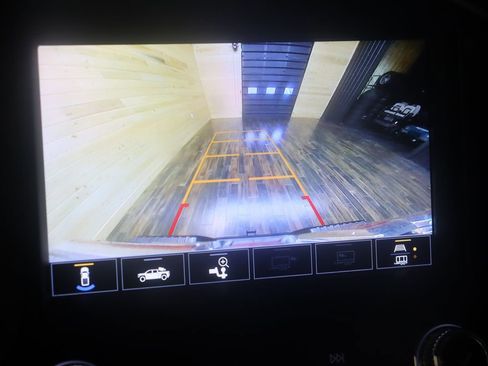 Used 2020 GMC Sierra 2500 AT4 w/ AT4 Preferred Package image 60