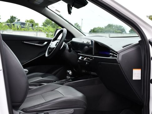 Used 2024 Kia Niro EX FWD image 30