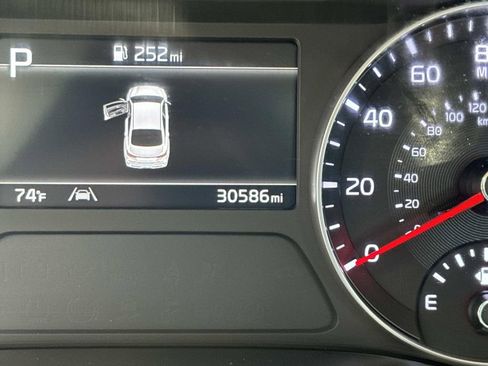 Used 2024 Kia Forte LXS image 28