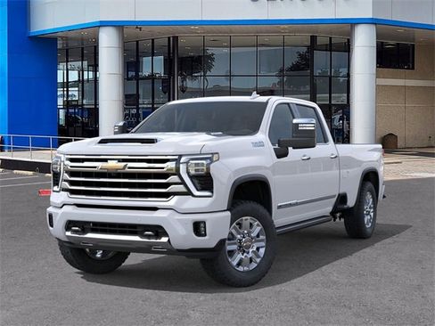 New 2026 Chevrolet Silverado 2500 High Country w/ High Country Premium Package AWD/4WD image 6