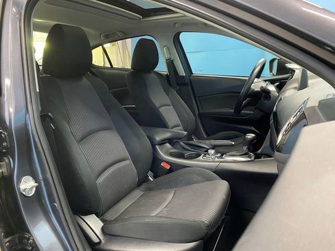 Used 2015 MAZDA MAZDA3 i Touring w/ Technology Package image 47