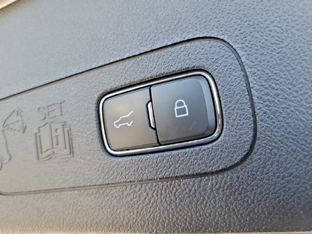 Used 2023 Lincoln Aviator Reserve w/ Equipment Group 201A AWD/4WD image 30