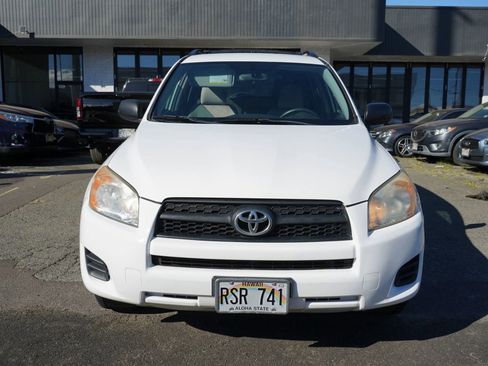 Used 2011 Toyota RAV4 2WD image 3