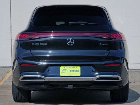 Used 2023 Mercedes-Benz EQS 580 4MATIC SUV w/ Exclusive Trim Package image 10