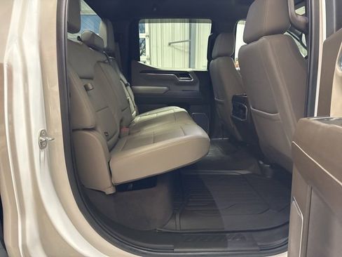 Used 2023 GMC Sierra 1500 SLT w/ SLT Premium Package image 23