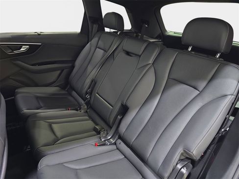Certified 2025 Audi Q7 3.0T Premium Plus w/ Premium Plus Package image 14