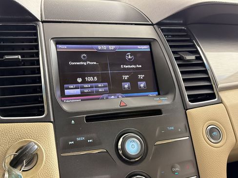 Used 2013 Ford Taurus SEL FWD image 23