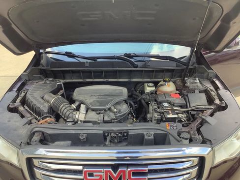 Used 2017 GMC Acadia SLT FWD image 29