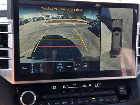 Certified 2024 Toyota Sequoia Platinum image 20