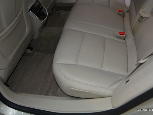 Used 2013 Cadillac XTS Luxury w/ Driver Awareness Package image 27