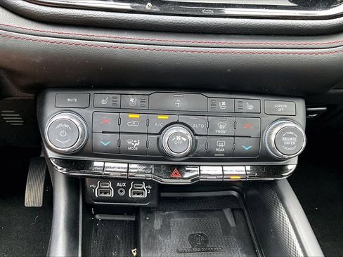 Certified 2023 Dodge Durango R/T AWD/4WD image 19