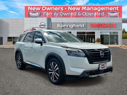 Used 2023 Nissan Pathfinder Platinum