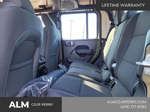 New 2026 Jeep Gladiator Sport image 7