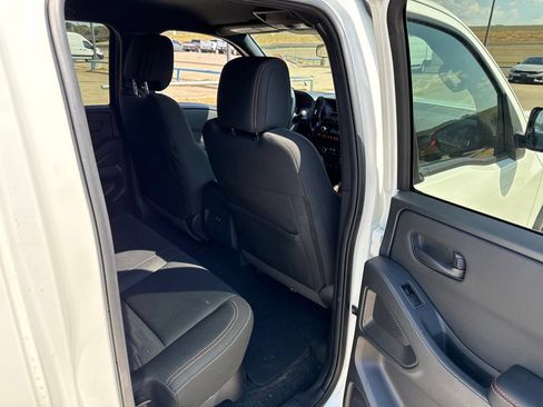 Used 2026 Nissan Frontier Pro-X w/ Tow Package RWD image 12