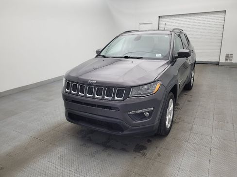 Used 2019 Jeep Compass Latitude w/ Popular Equipment Group AWD/4WD image 15