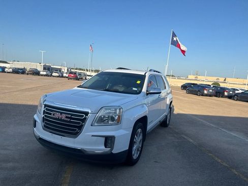 Used 2017 GMC Terrain SLT w/ Open Road Package FWD image 6
