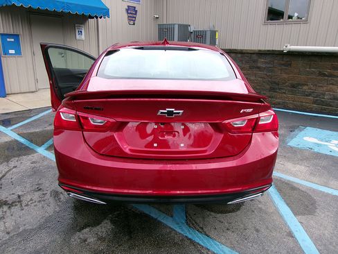 Used 2025 Chevrolet Malibu RS image 5