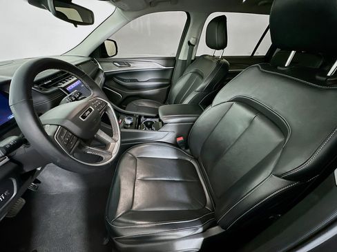 Used 2022 Jeep Grand Cherokee L Limited image 13