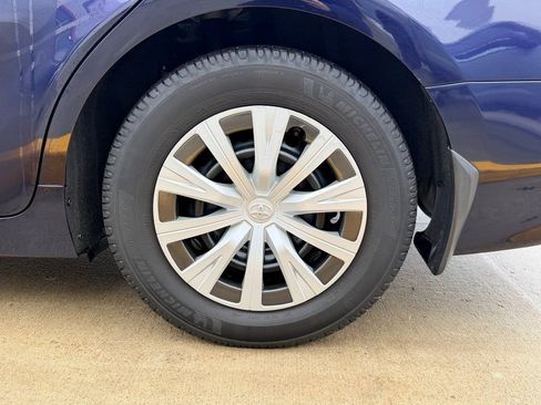 Used 2022 Toyota Camry LE image 8