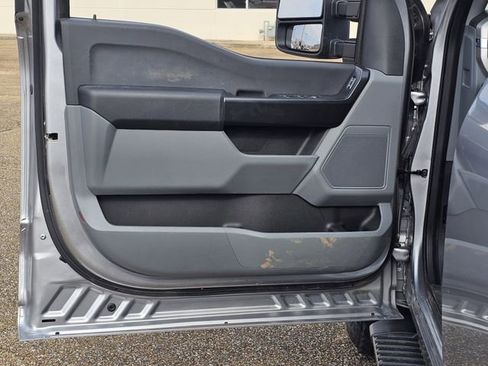 Used 2021 Ford F150 XL w/ Trailer Tow Package image 15