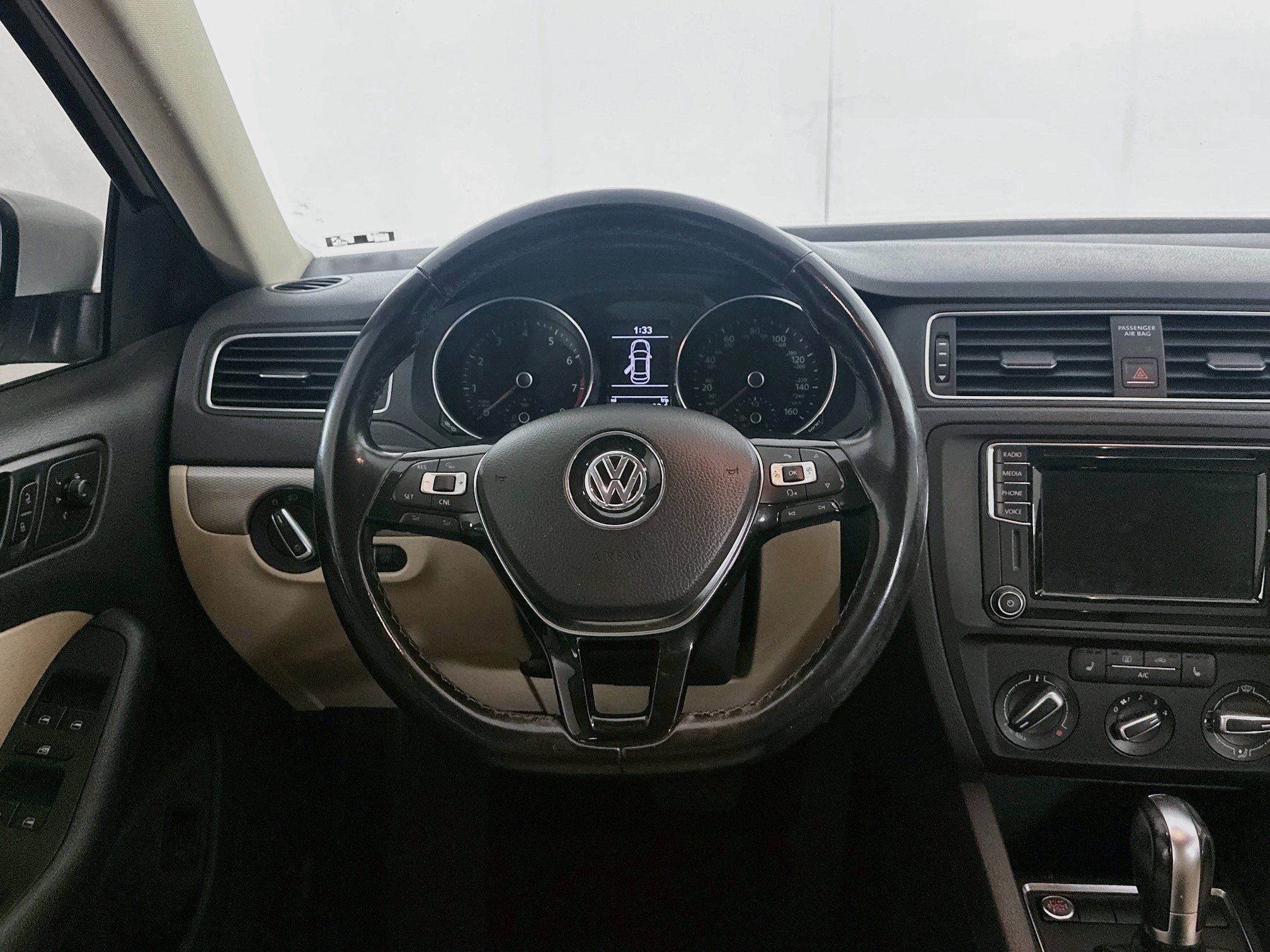 Used 2018 Volkswagen Jetta SE FWD image 18