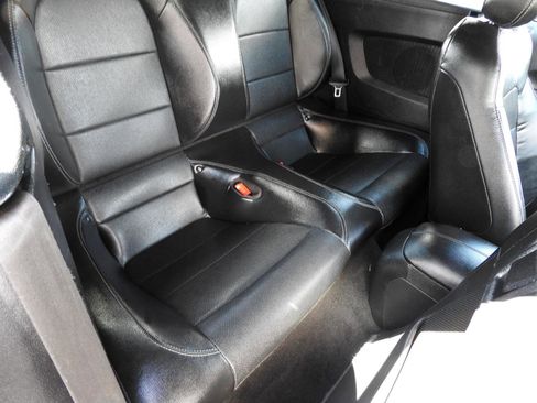 Used 2020 Ford Mustang Premium image 13