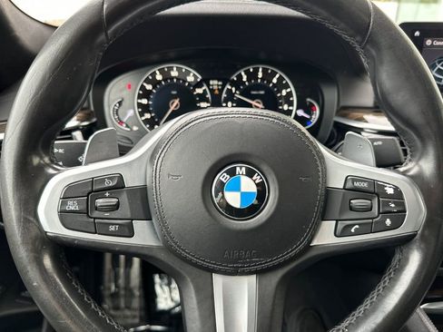 Used 2018 BMW M550i xDrive AWD/4WD image 26