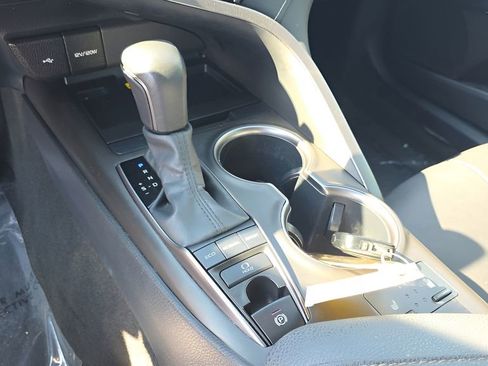Used 2023 Toyota Camry XSE FWD image 17