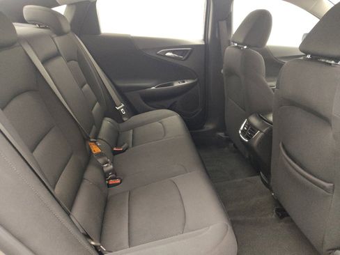 Used 2025 Chevrolet Malibu LT FWD image 19