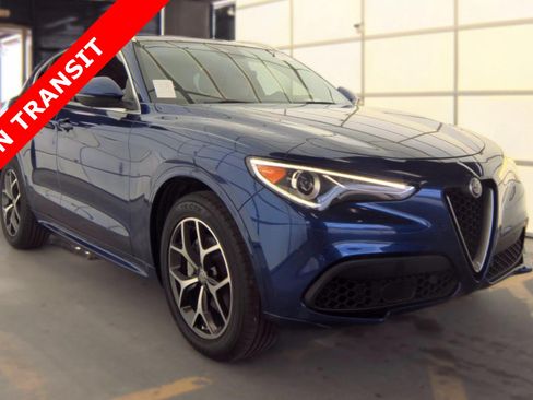 Used 2021 Alfa Romeo Stelvio Ti AWD/4WD image 5
