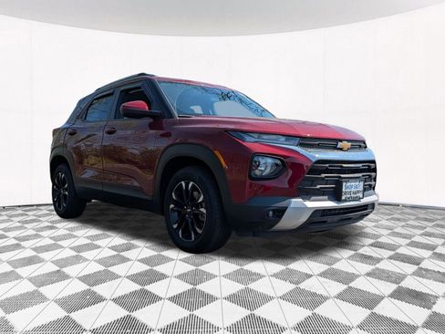 Used 2023 Chevrolet TrailBlazer LT FWD image 14