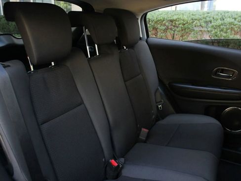 Used 2020 Honda HR-V EX image 25