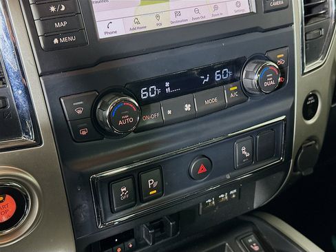 Used 2019 Nissan Titan SV w/ SV Convenience Package image 24