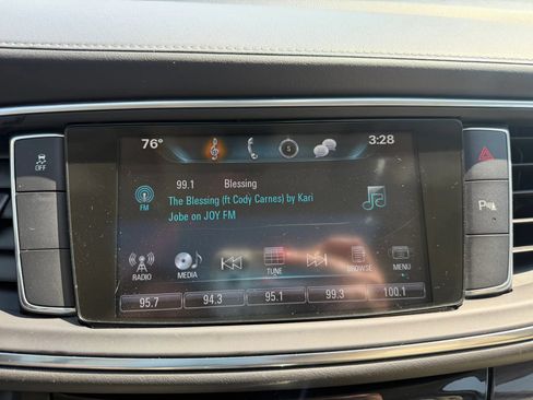 Used 2019 Buick Enclave Essence FWD image 26