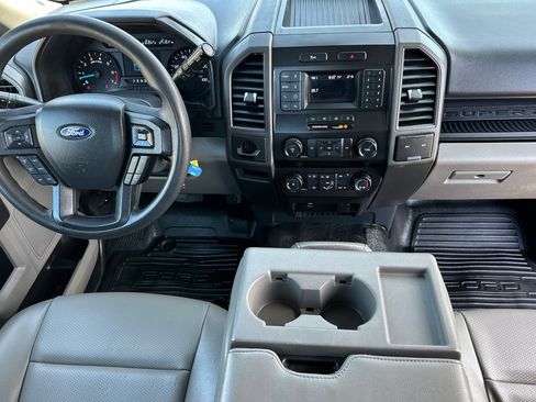Used 2022 Ford F250 XL w/ Power Equipment Group image 12