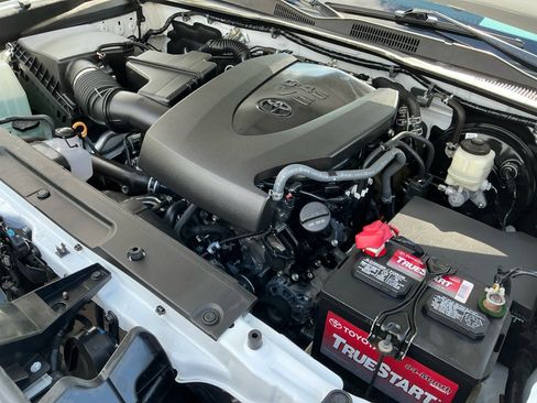 Used 2021 Toyota Tacoma SR5 image 22