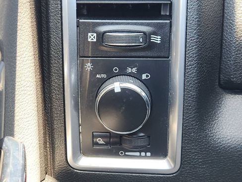 Used 2023 RAM 1500 Classic SLT w/ Electronics Group AWD/4WD image 26