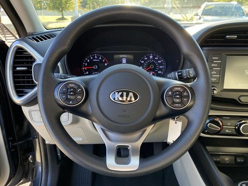 Used 2020 Kia Soul S image 14