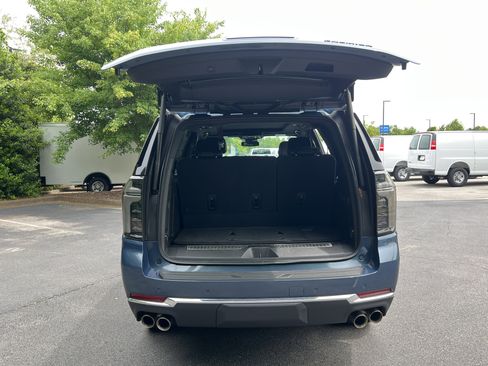 New 2026 Chevrolet Tahoe Premier w/ Sun And Tow Package AWD/4WD image 11