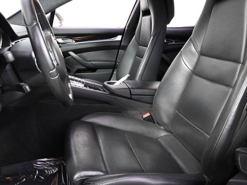 Used 2013 Porsche Panamera GTS image 13