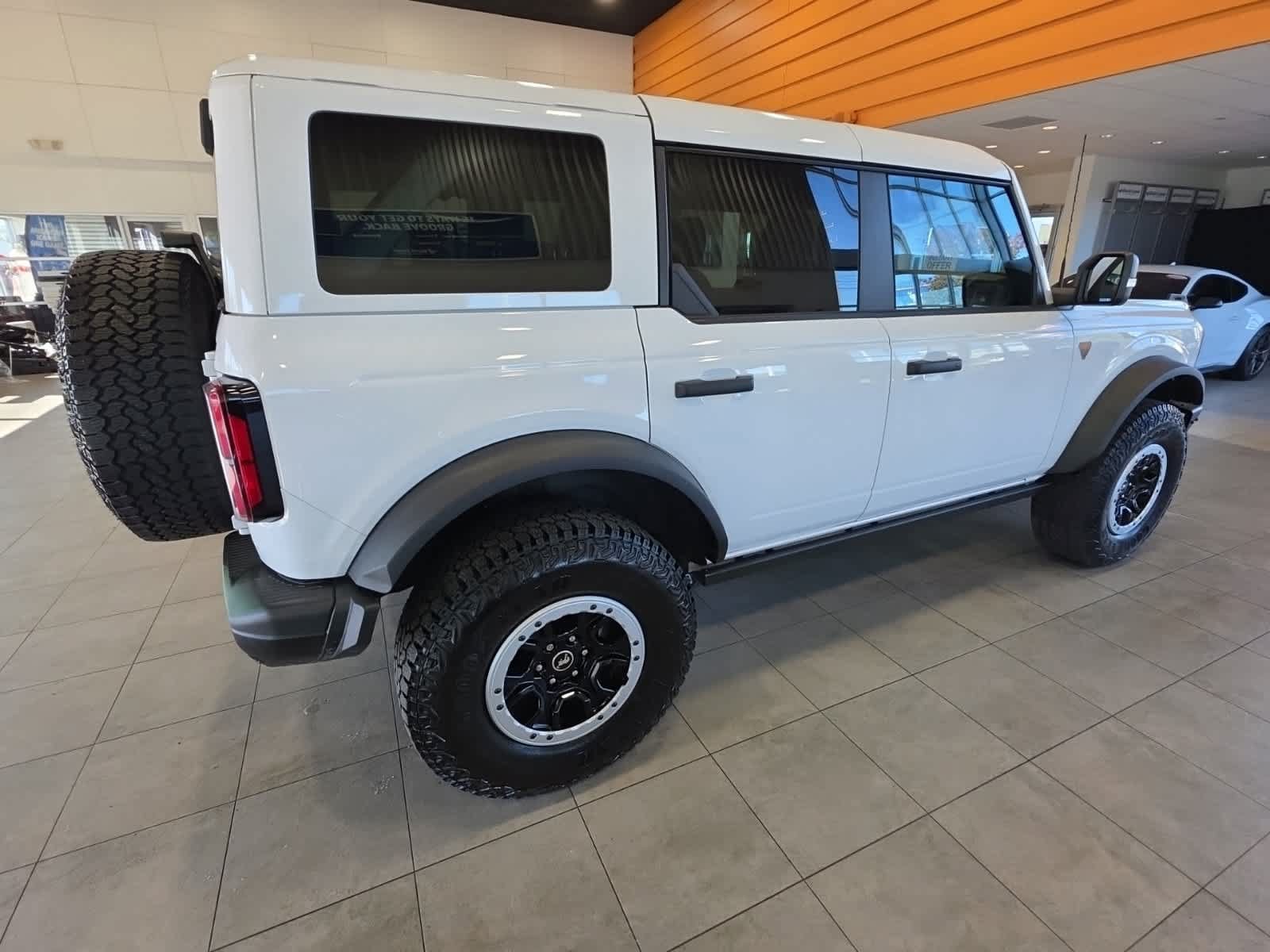 Used 2025 Ford Bronco Badlands AWD/4WD image 8