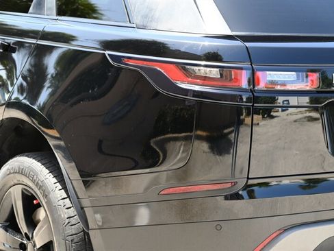 Used 2018 Land Rover Range Rover Velar S AWD/4WD image 11